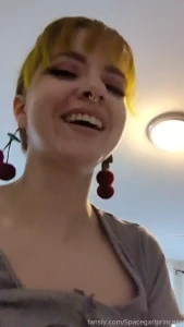 Gotta pee piss pee watersports