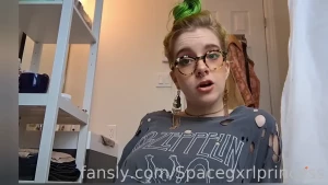 Having a bad day maybe i can help with that open your mouth piss pee