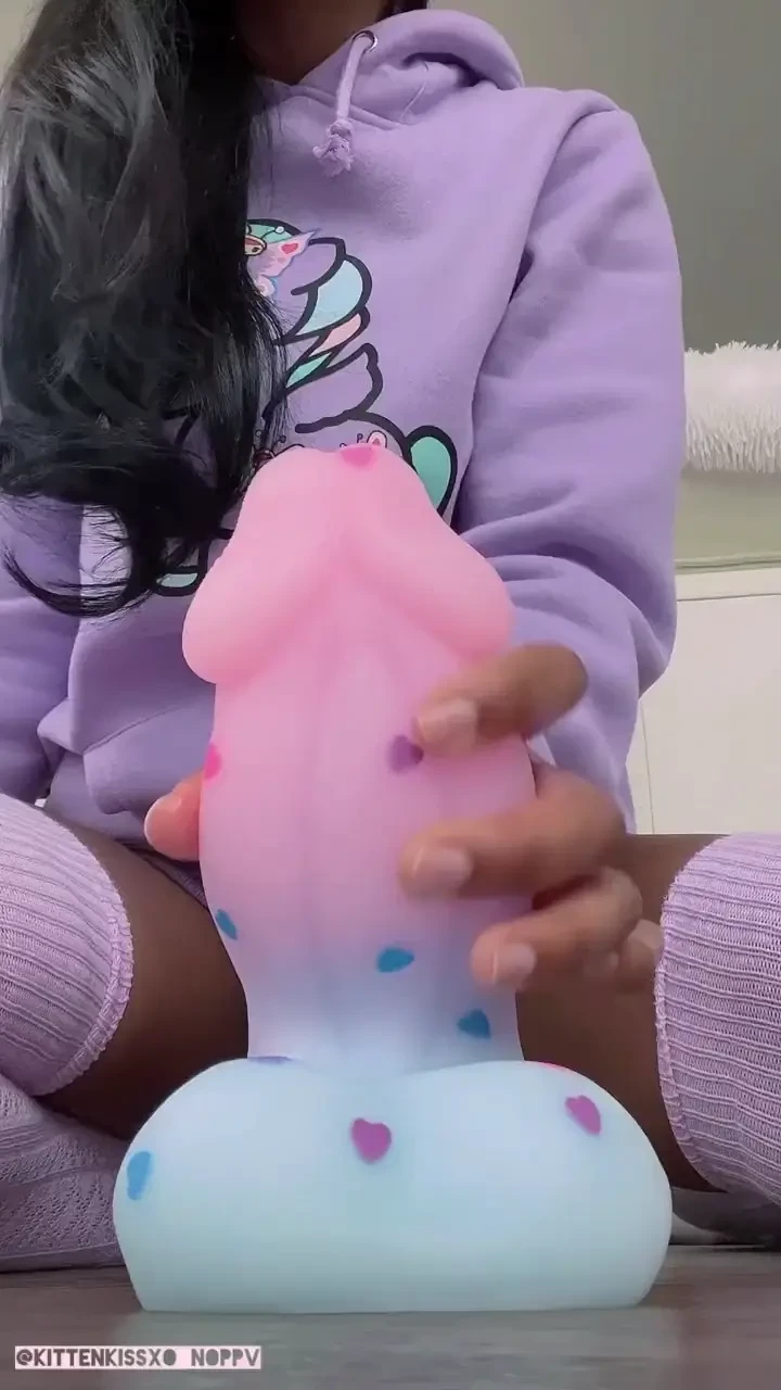 I can t believe i managed to fit soo much of this toy inside my pussy 