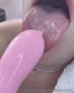 The explicit one in my vip ellamontoya do you want to come and see or