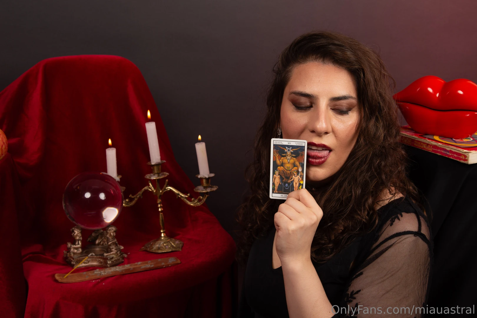 Tengo cinco planetas en mi casa 8 sab as que la intimidad es mi 