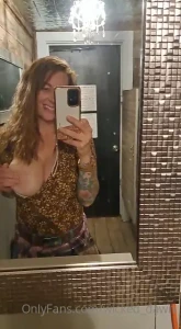 Hello babes what are you up to tonight