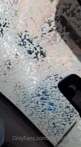 Doing some shopping in the city but i just can t help myself right now