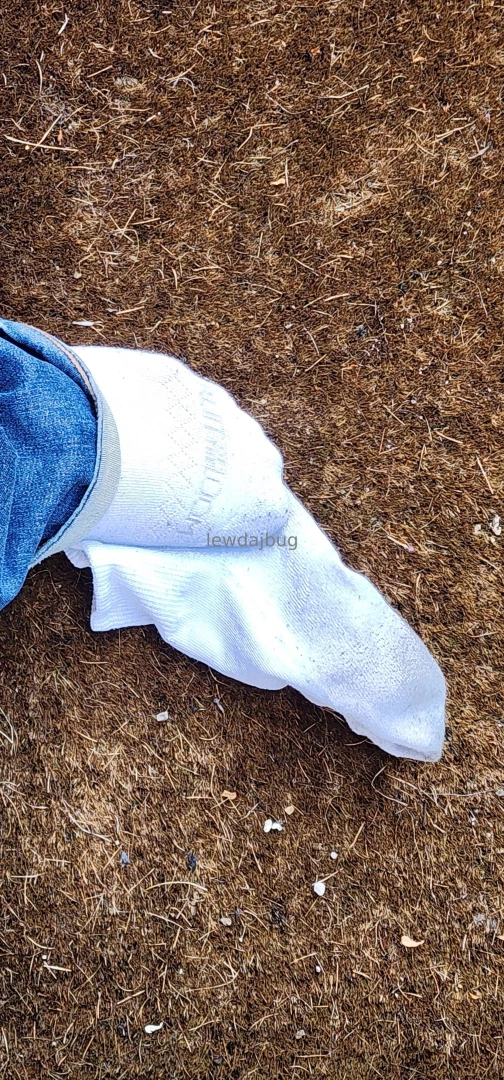Buy my wet dirty socks 