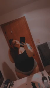 Good morning afternoon my dearies woke up with messy hair and i dont