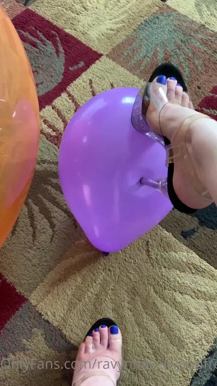 Heels vs balloon 