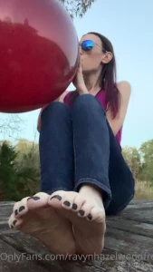 Who likes big brown frown balloons check out my vip onlyfans for the