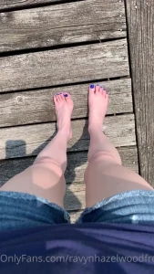 Let s see if i can get a nice tan on my feet and legs