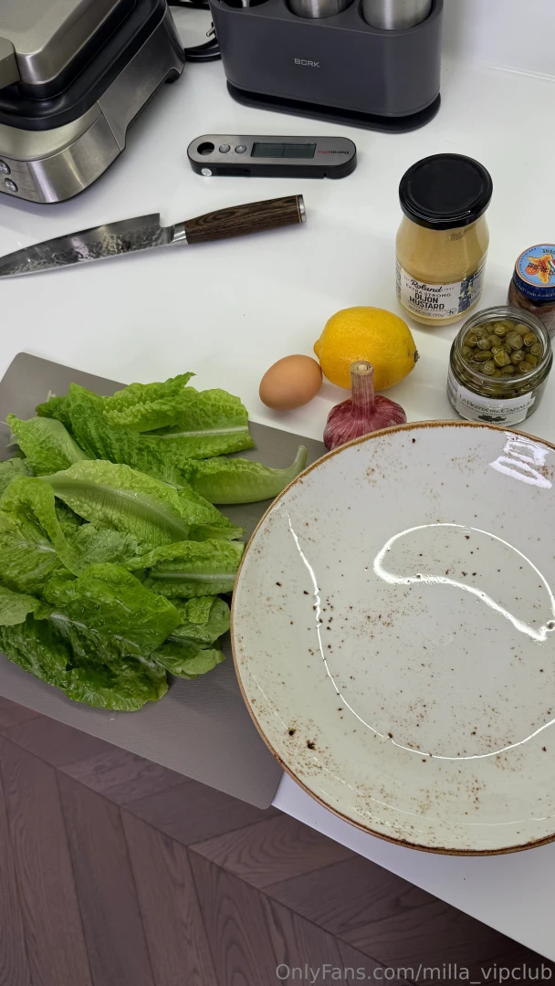 Help me yes you are who is watching that post let s cook together 