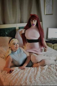 Naughty little kitten likes to be fucked and played with loves girl on