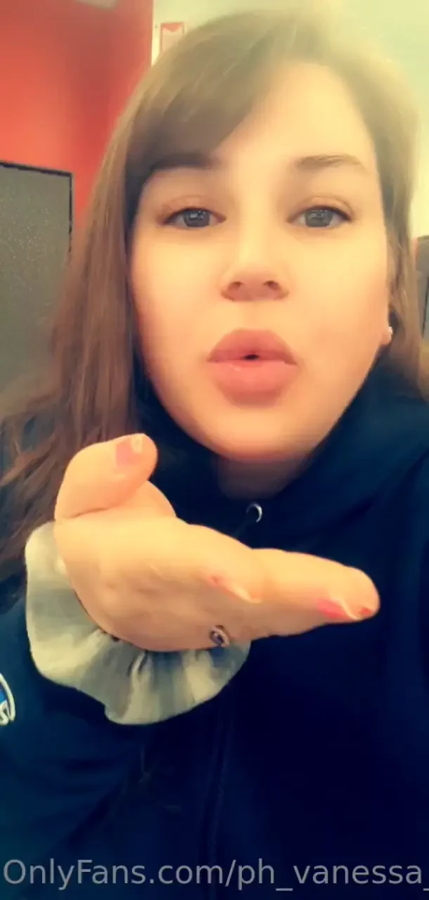 Kisses to my fans sorry for the inactivity tonight had an unexpected 