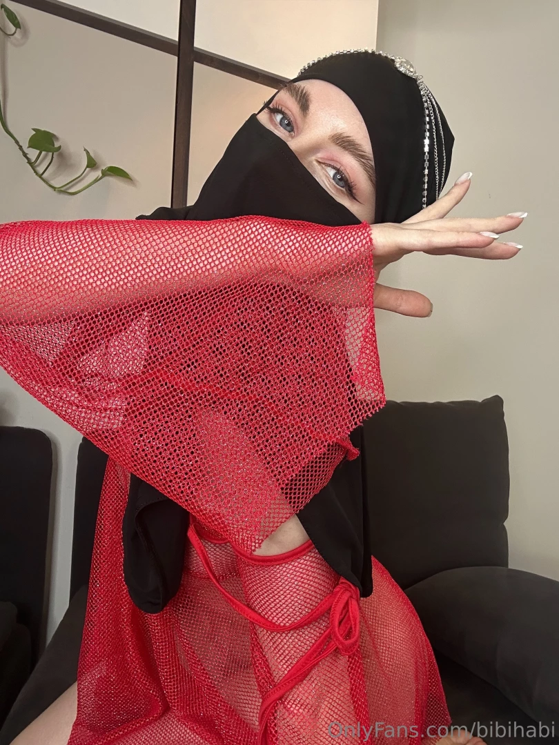 Are you looking at my breasts or are you just as attracted to my blue part 1 