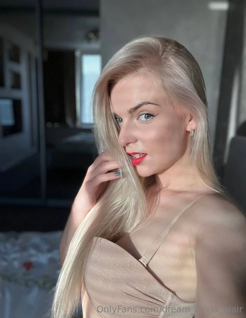 Have you ever seen a dream so close 