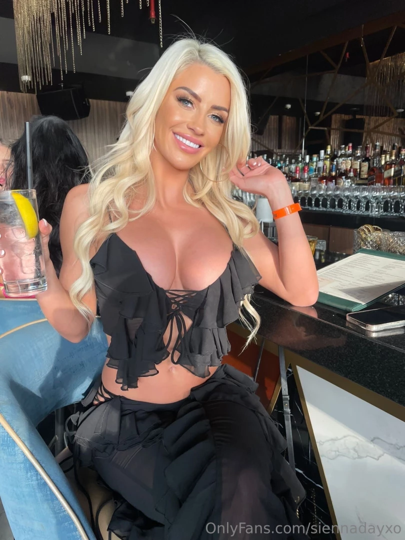 First one to tip in this wins 1000 worth of content 