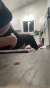 Struggling and exploring in my black cdhs i get on the floor i try and part 6