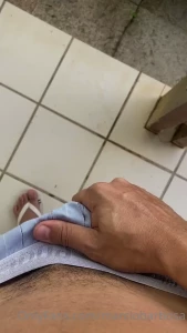 Mijei no jardim n o conta pra ningu m
