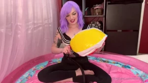 Inflatable stomp to pop watch loona use her butterfly air pump to blow