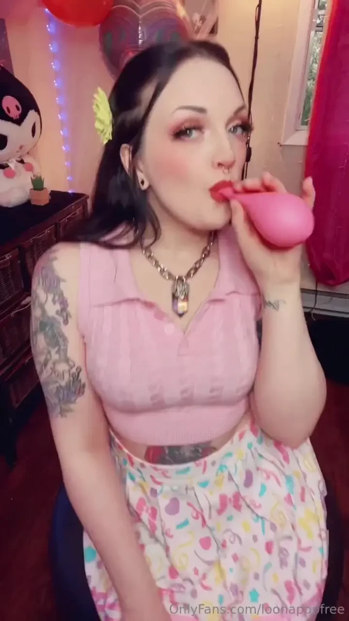 Shots in my outfit before i went topless for balloons i m thinking of 