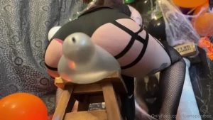 Mass halloween pop ft pin pop stomp to pop sit to pop pov angle nail