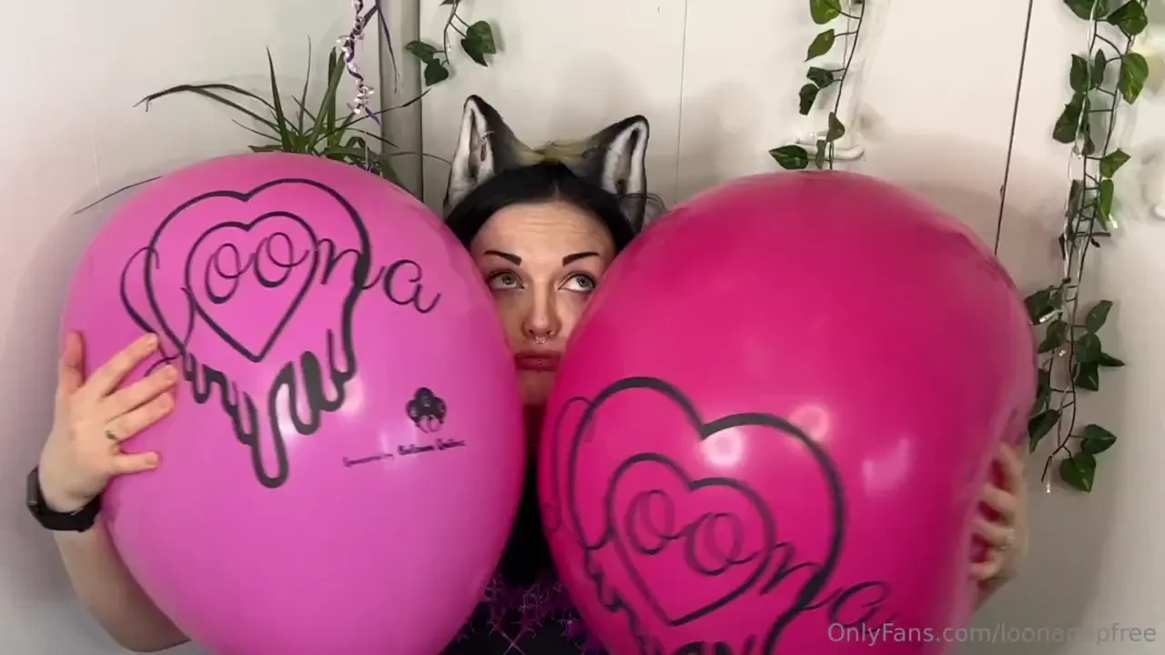 Watch fox loonapop inflate and bounce on these huge 24 balloons leg 