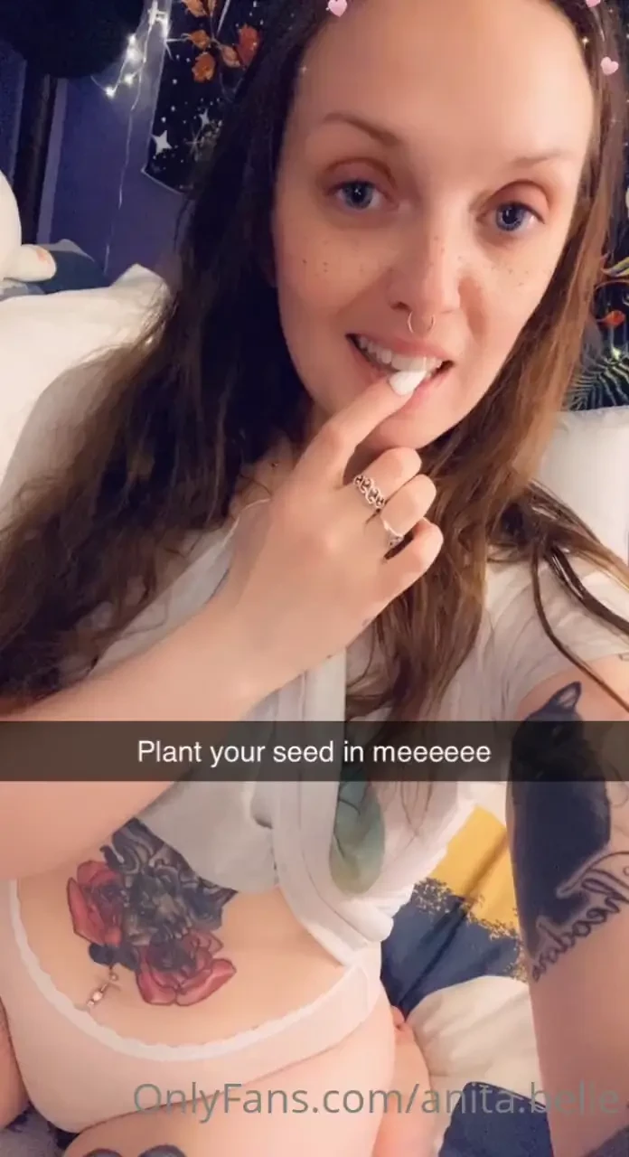 Do you wanna watch me sext you need on my snap premium you ll be given 