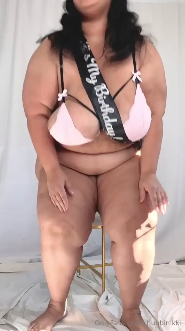 It s my birthdayyy here s a free throwback video of me stuffing my 