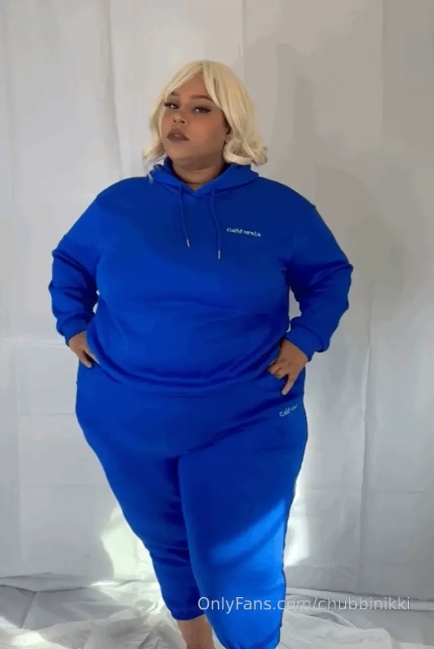 Blueberry inflation photo set video cocky violet beaureagarde gets 