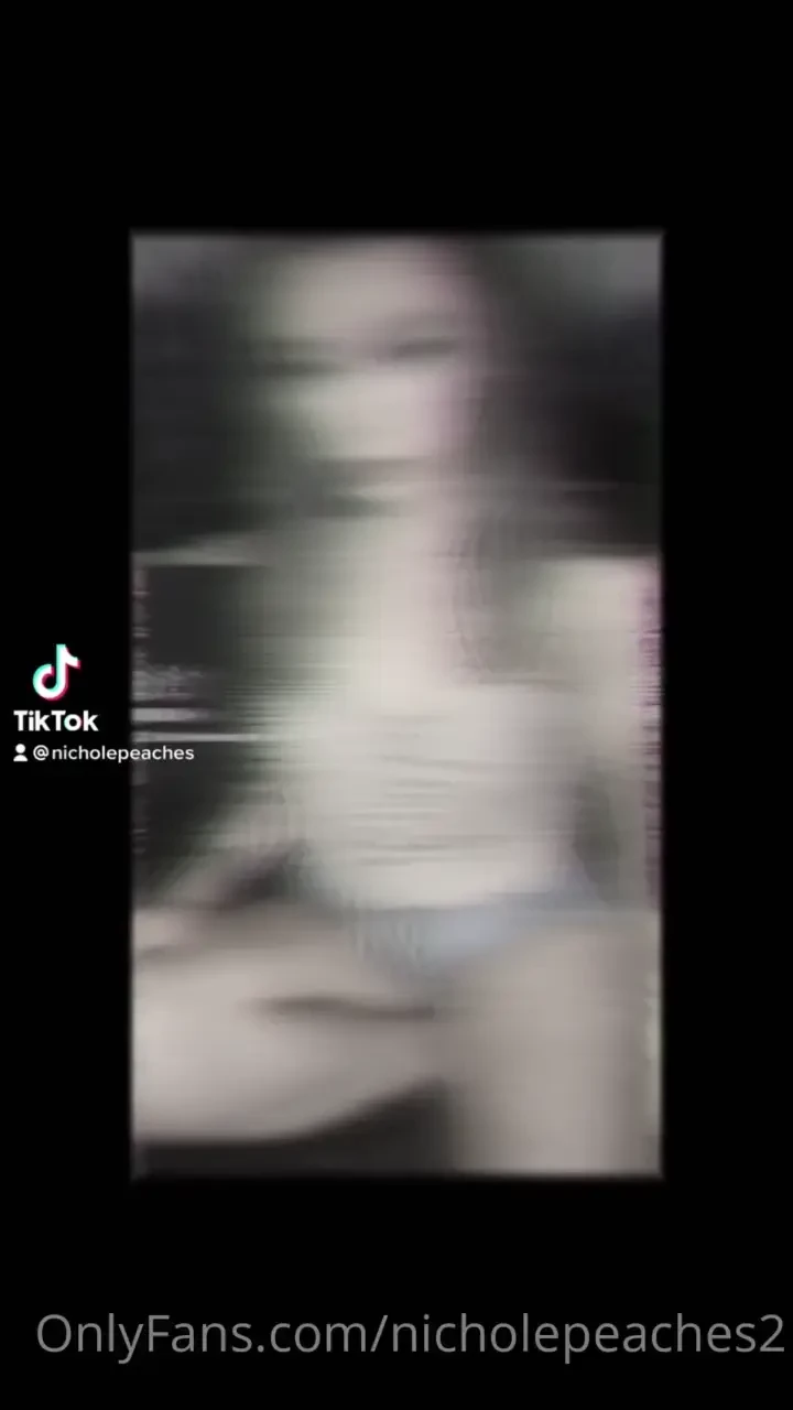 Follow my tiktok i only need 600 more followers to go live on there i 