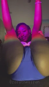 Wanna see this fat pretty pussy papi i m real flexible i don t think