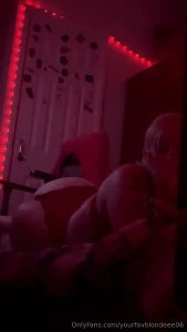 Yourfavblondeee06 part 13