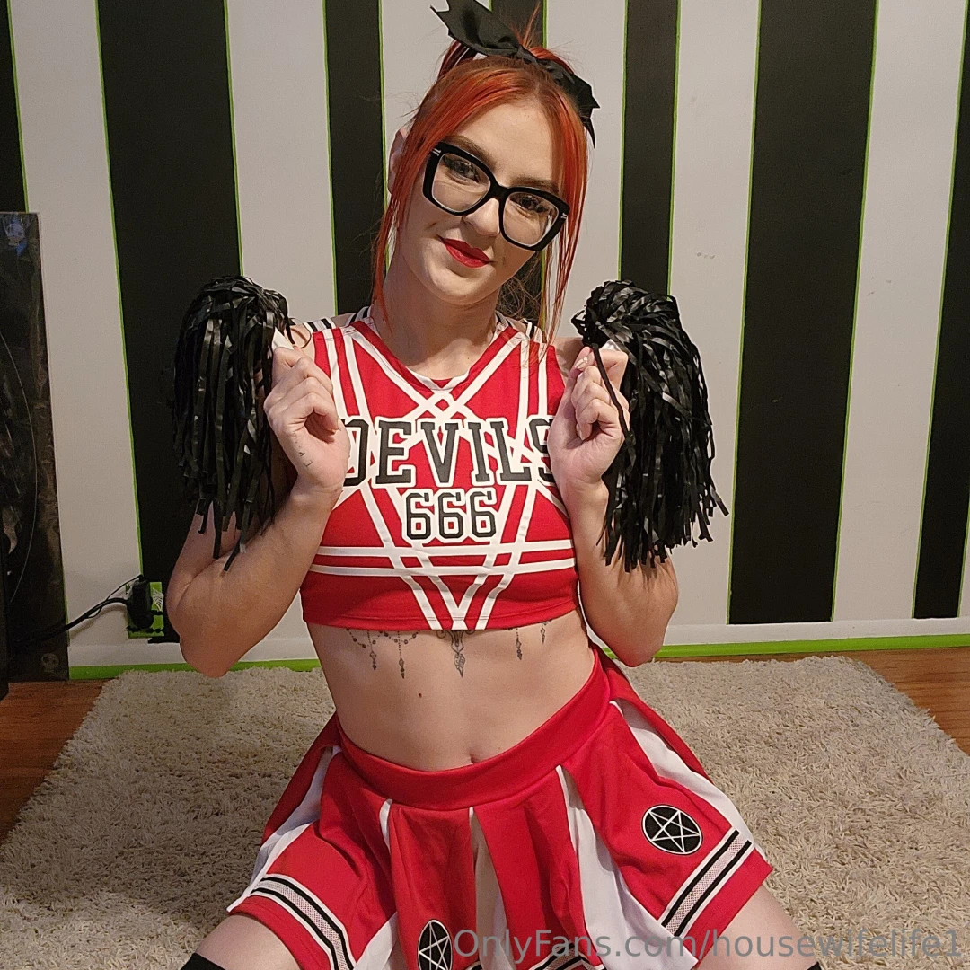 What do we think of my cheerleading outfit 