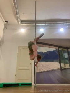 I m preparing a dance who should give me a private dance