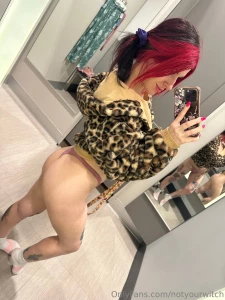 Just fitting room things part 3