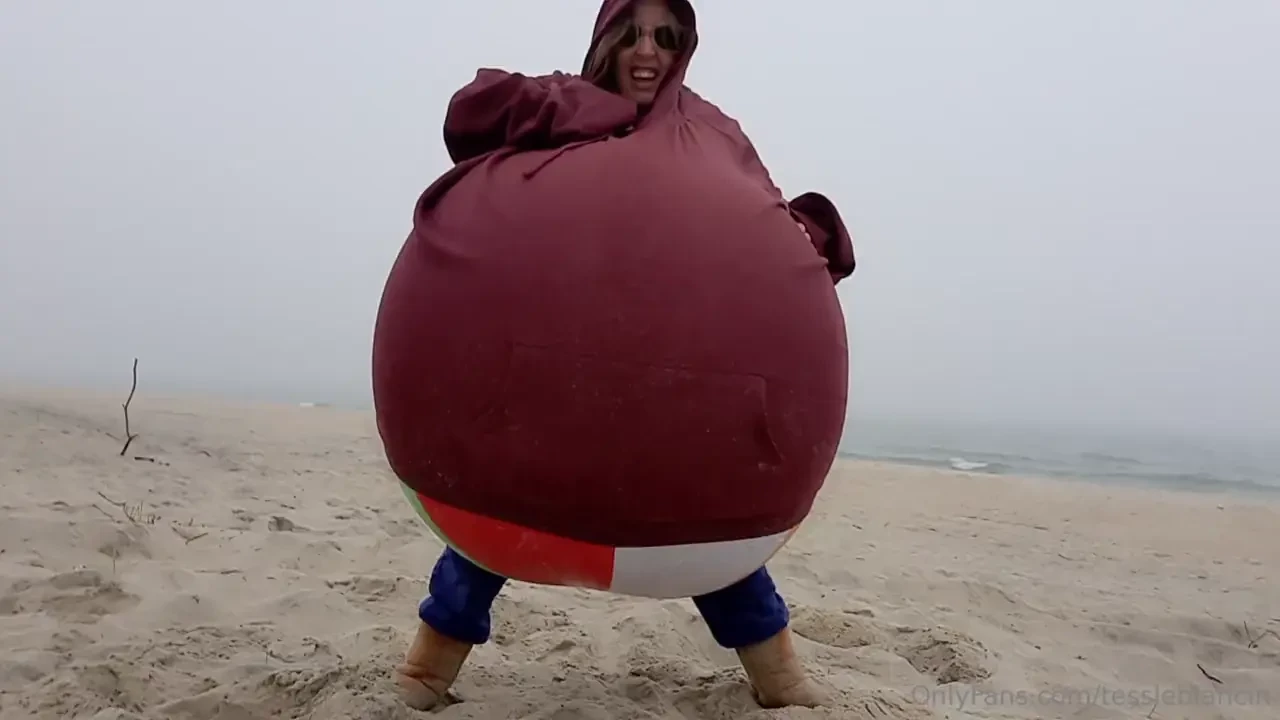 Balloon beach deflate 