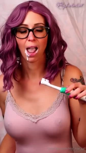 Good niiiiiight don t forget to brush