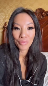 asaakira - A little update on what i m doing in la can u tell how nervous i am 