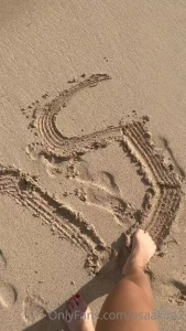 asaakira - Trying to write my name in the sand lol 