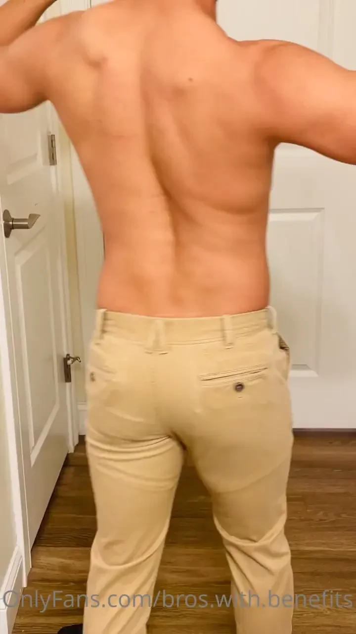 Wanna watch me strip naked before the shower 