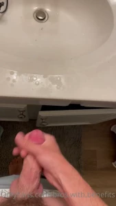 I hope my roommate won t mind