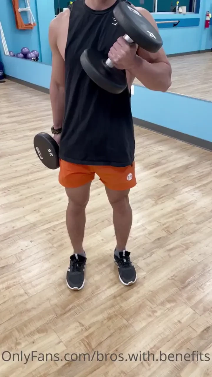 Let s finish our pump in the sauna 