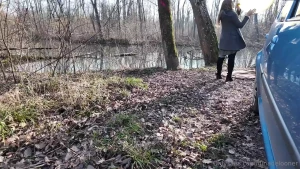 German loonergirl nbsp having outdoor fun with a beautiful balloon
