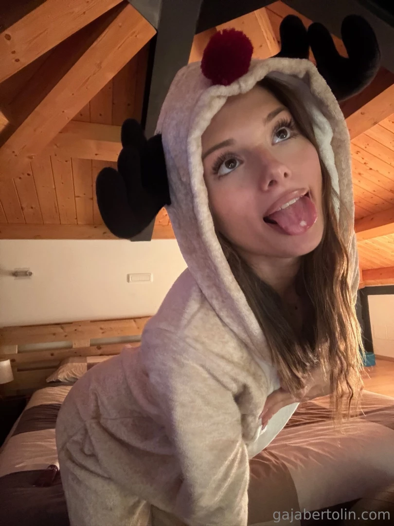 Pigiama party part 2 