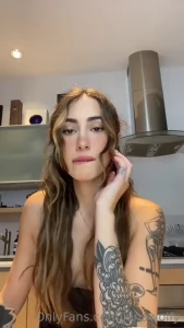 I m preparing your food are you ready to eat me if you are send me a