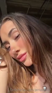 Sunny smiles and happy thoughts for everyone show me some love