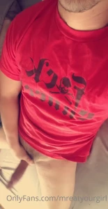 Who else is masturbating don t be shy to slide in my dms