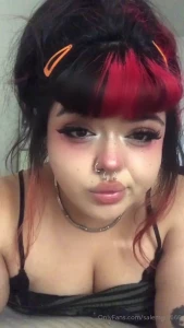 Showin u ass that needs a pounding part 1