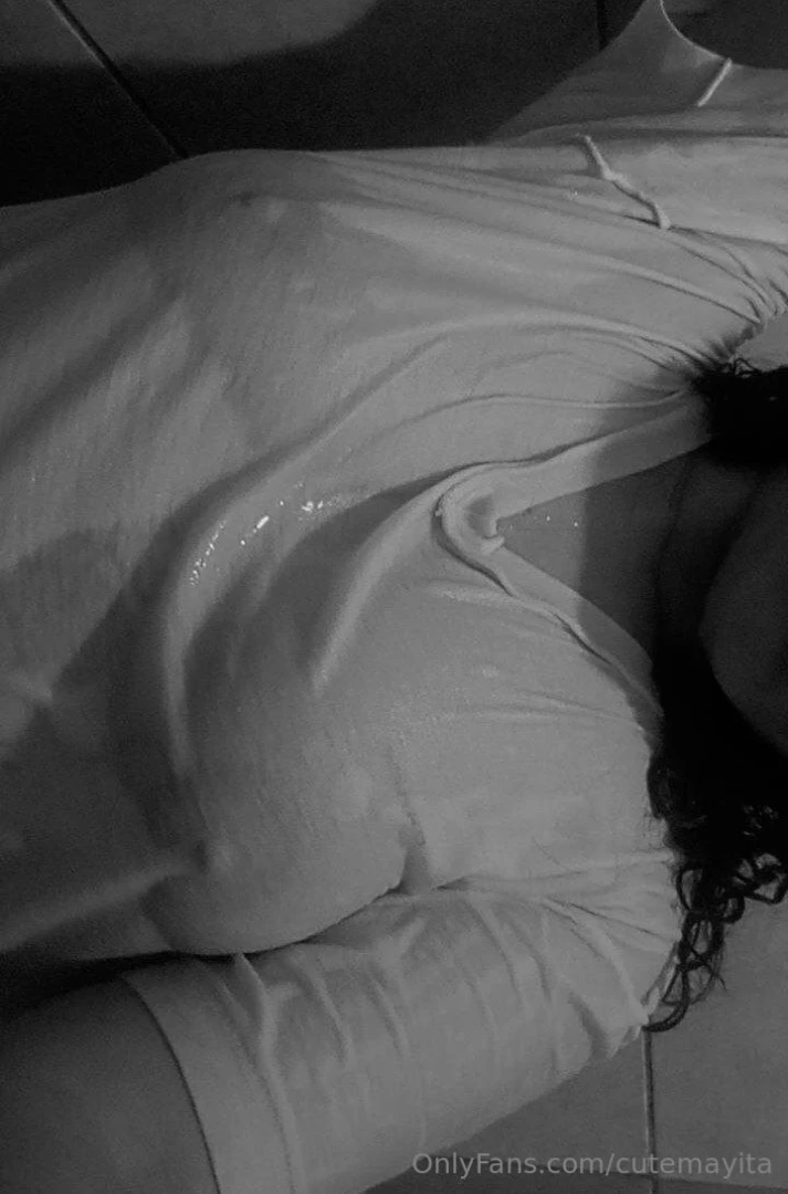 Take a shower with me free rossbelle rossbelle 
