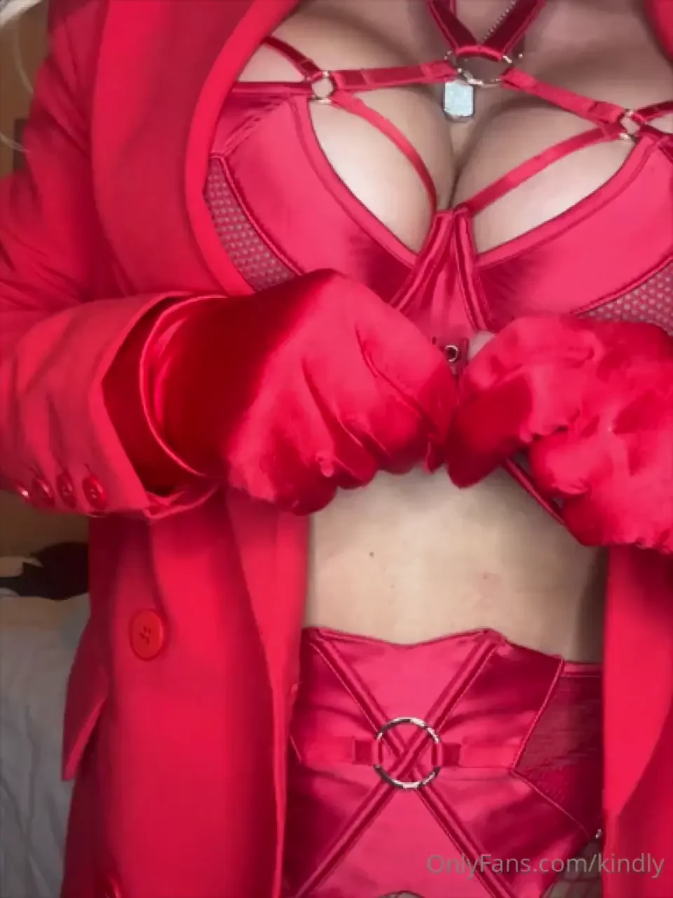 If you wanna see the photos i took last night when i got home from the 