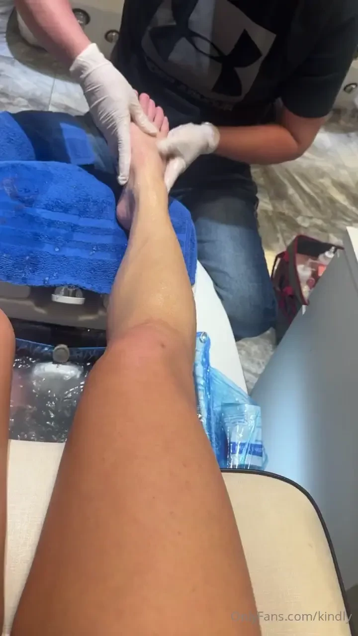 Spoil me today and add a tip to help pay for my much needed pedi 