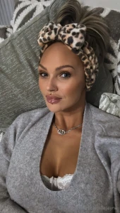 1 of those days where i would love a big hug